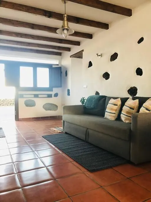 Apartment Coqueto Apartamento En El Cuchillo Tinajo Spain