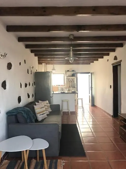 Coqueto Apartamento En El Cuchillo Tinajo