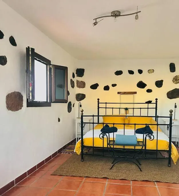 Coqueto Apartamento En El Cuchillo Tinajo Apartment